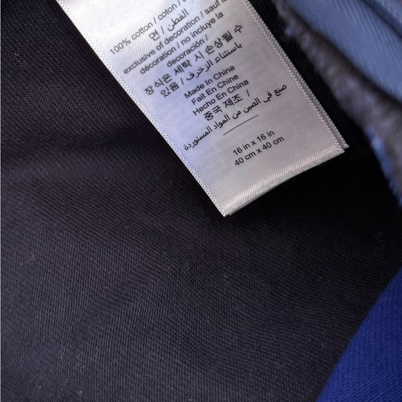 🪄 Harry Potter x Pottery Barn Ravenclaw Pillow Cover | EUC - Picture 6 of 6